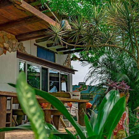 Kokrobite Gardens Restaurant And Guest House Екстериор снимка