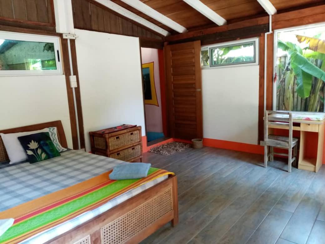 Kokrobite Gardens Restaurant And Guest House Екстериор снимка