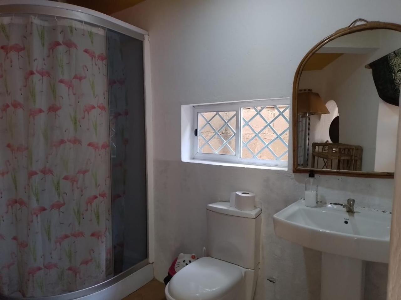 Kokrobite Gardens Restaurant And Guest House Екстериор снимка